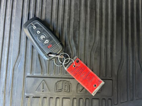 Used 2020 Ford Expedition Limited w/ Equipment Group 301A AWD/4WD image 37