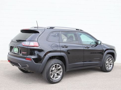 Used 2021 Jeep Cherokee Trailhawk AWD/4WD image 2