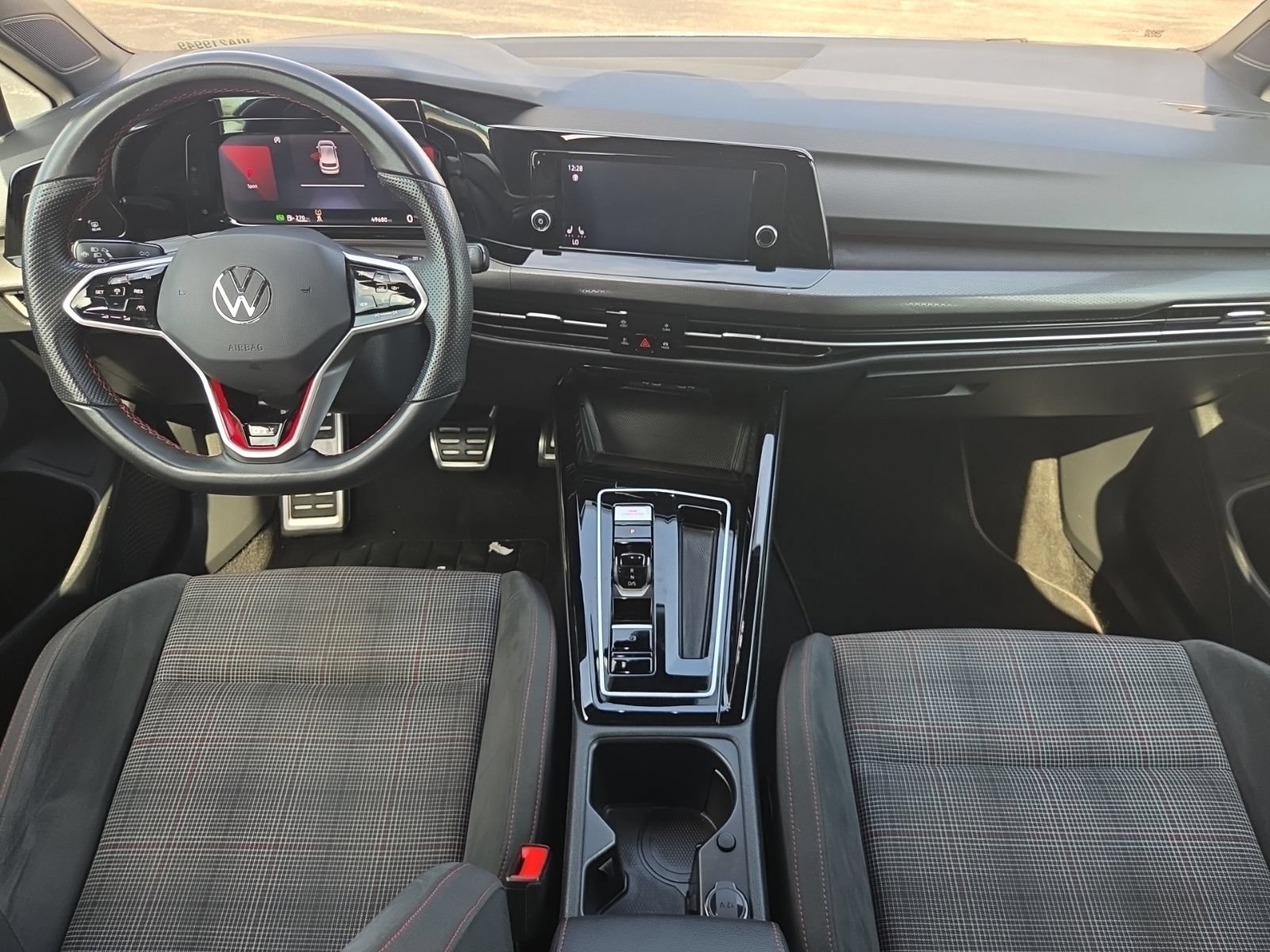 Certified 2024 Volkswagen GTI S FWD image 22