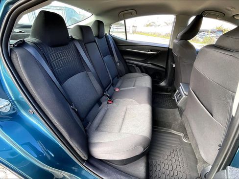 Used 2025 Toyota Camry LE image 19