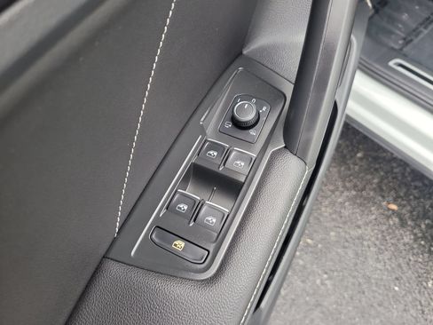 Used 2023 Volkswagen Tiguan SEL R-Line AWD/4WD image 14
