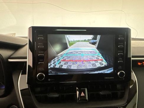 Used 2021 Toyota Corolla LE w/ Carpet Mat Package (TMS) FWD image 16