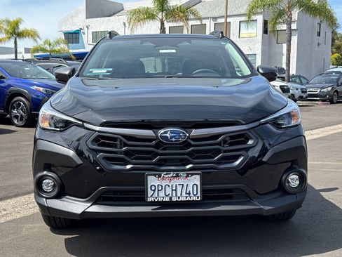 Used 2024 Subaru Crosstrek 2.0i Premium image 3