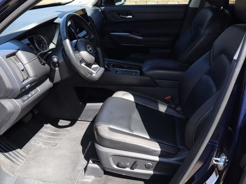 Used 2023 Nissan Pathfinder SL w/ SL Premium Package FWD image 22