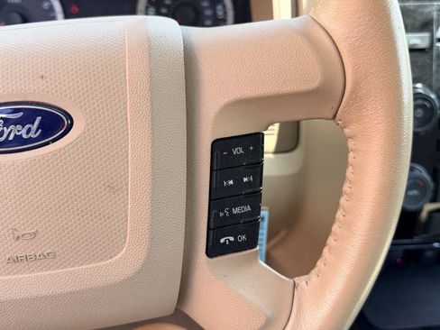 Used 2012 Ford Escape Limited AWD/4WD image 16