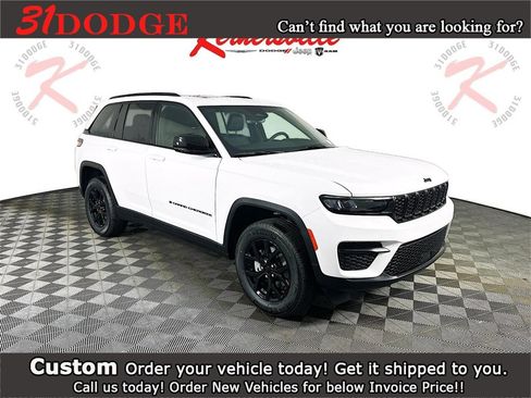 New 2025 Jeep Grand Cherokee Altitude image 1