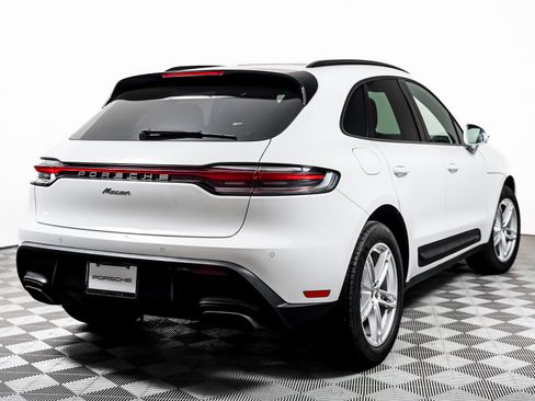 Certified 2026 Porsche Macan AWD/4WD image 11