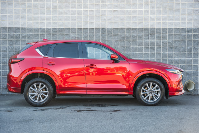 Used 2025 MAZDA CX-5 AWD 2.5 S w/ Select Package image 4