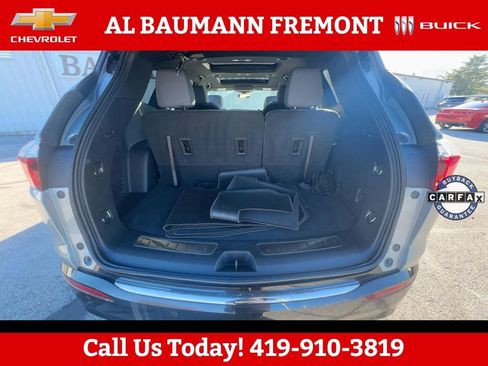 Used 2024 Buick Enclave Essence w/ Experience Buick Package AWD/4WD image 10