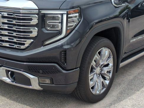 Used 2024 GMC Sierra 1500 Denali w/ Denali Reserve Package AWD/4WD image 10