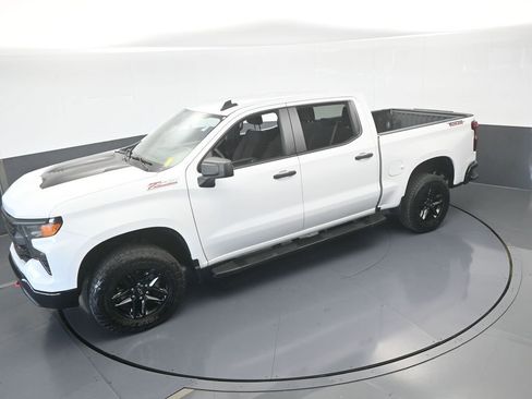Used 2022 Chevrolet Silverado 1500 Custom Trail Boss image 45