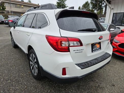 Used 2016 Subaru Outback 2.5i Limited image 11