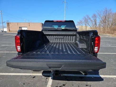 New 2026 GMC Sierra 2500 SLE w/ SLE Value Package; image 15