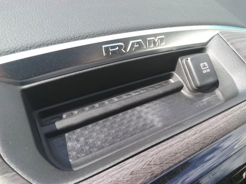 New 2026 RAM 2500 Laramie w/ Towing Technology Group image 24