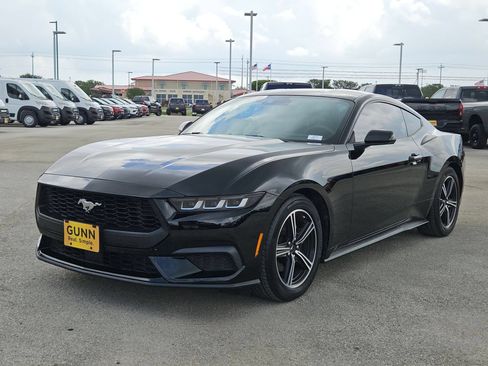 Used 2024 Ford Mustang Coupe RWD image 7