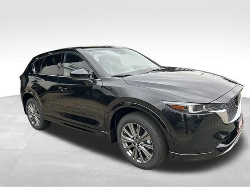 New 2025 MAZDA CX-5 Signature image 3
