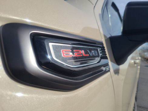 Used 2022 GMC Sierra 1500 AT4X image 24