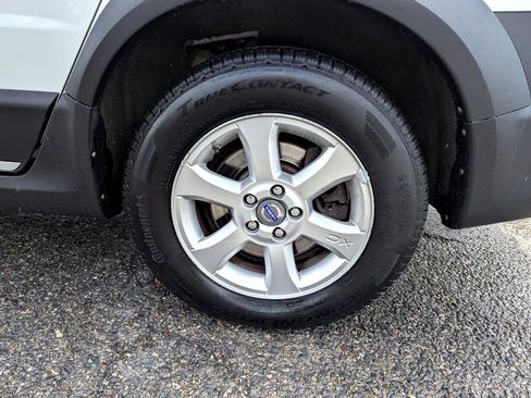 Used 2010 Volvo XC70 3.2 image 55