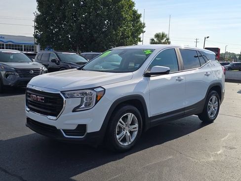 Used 2024 GMC Terrain SLE FWD image 7