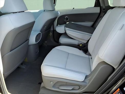 New 2026 Hyundai Palisade Limited FWD image 11