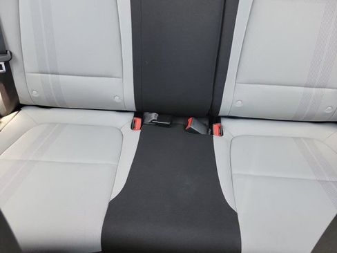 Certified 2025 Hyundai Venue SEL FWD image 30