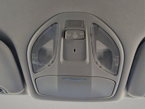 Used 2017 Hyundai Santa Fe Sport FWD image 18
