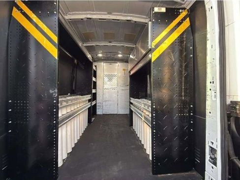 Used 2020 Ford Transit 250 Medium Roof w/ Load Area Protection Package image 17