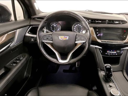 Used 2024 Cadillac XT6 Sport w/ Platinum Package AWD/4WD image 8