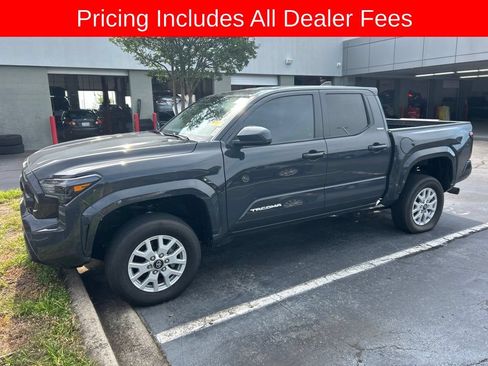 Used 2024 Toyota Tacoma SR5 RWD image 11