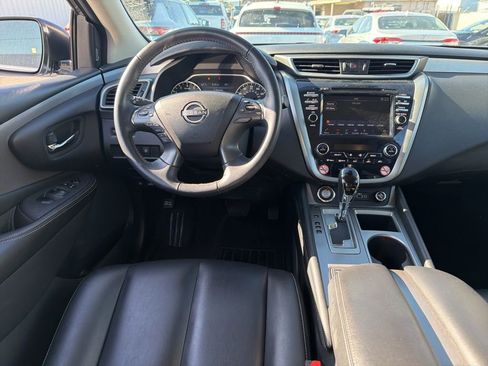Used 2023 Nissan Murano SV image 10