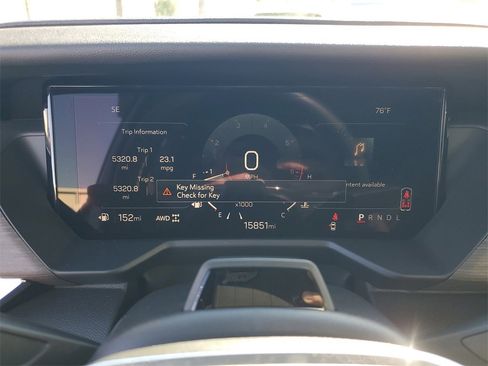 Used 2025 GMC Acadia Denali w/ Super Cruise Package image 30