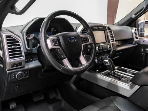 Used 2015 Ford F150 Platinum w/ Equipment Group 701A Luxury AWD/4WD image 3