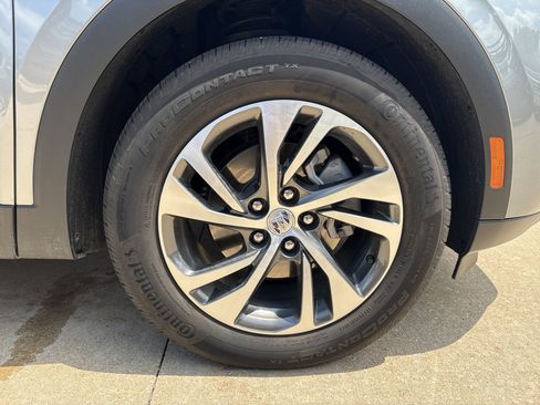 Used 2023 Buick Envision Essence AWD/4WD image 11