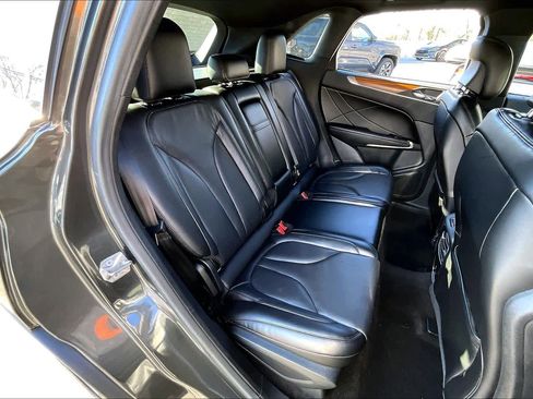 Used 2019 Lincoln MKC Reserve w/ MKC Climate Package image 19