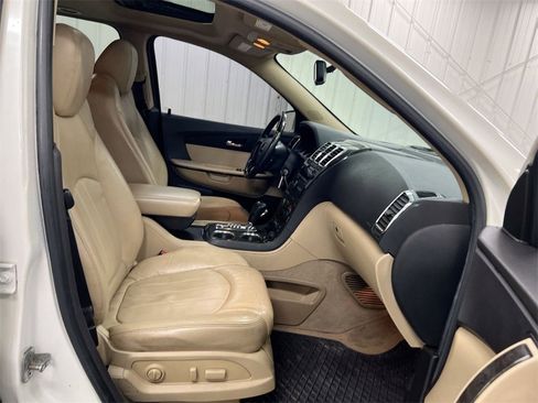 Used 2011 GMC Acadia Denali image 21