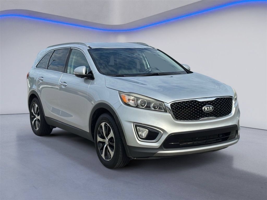 Used 2016 Kia Sorento EX FWD image 5