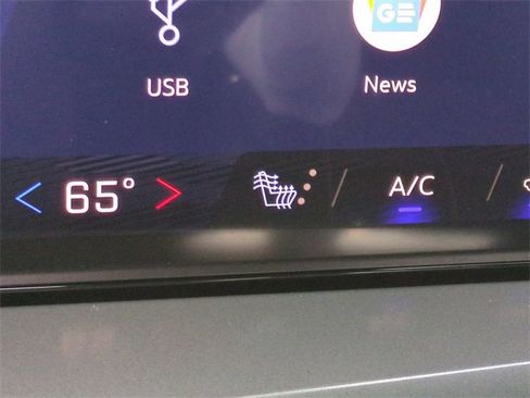 New 2026 Chevrolet Traverse LT w/ Driver Confidence Package image 23