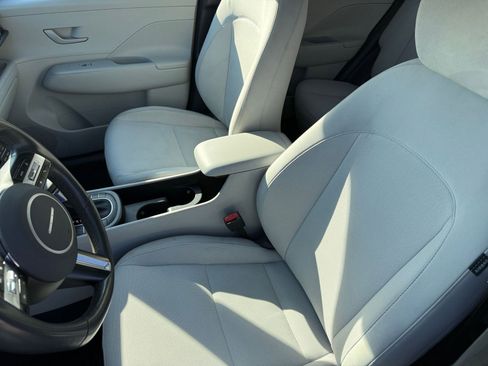 Used 2025 Hyundai Kona SEL image 36