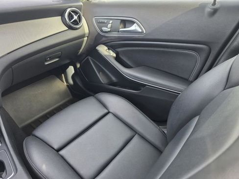 Used 2020 Mercedes-Benz GLA 250 image 19