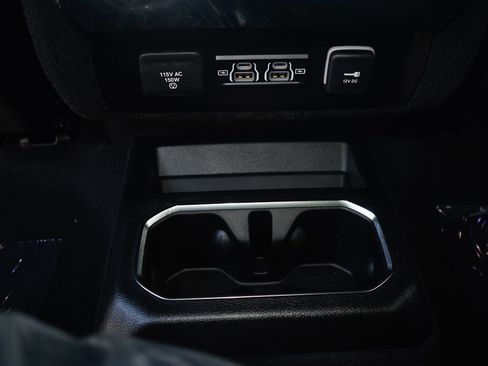 New 2026 Jeep Grand Wagoneer Summit w/ Premium Group III image 32