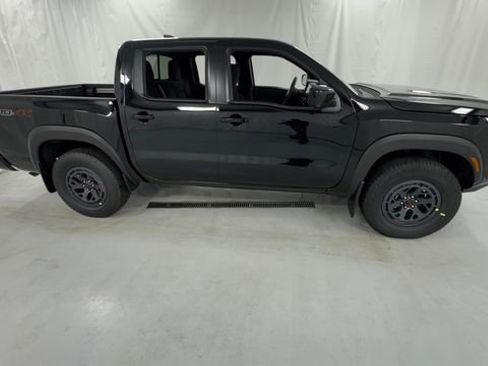 New 2026 Nissan Frontier PRO-4X w/ Pro-4x Convenience Package AWD/4WD image 2