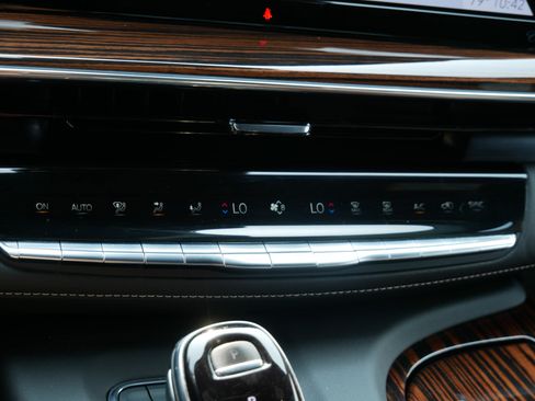 Used 2023 Cadillac Escalade ESV Premium Luxury w/ LPO, Radiant Package AWD/4WD image 23
