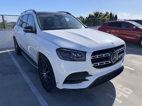 Used 2022 Mercedes-Benz GLS 450 4MATIC image 3