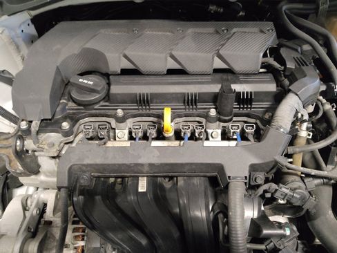 Used 2020 Hyundai Venue SEL FWD image 30