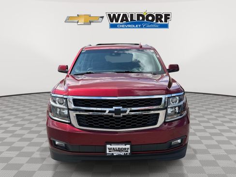 Used 2020 Chevrolet Suburban LT w/ Luxury Package AWD/4WD image 6