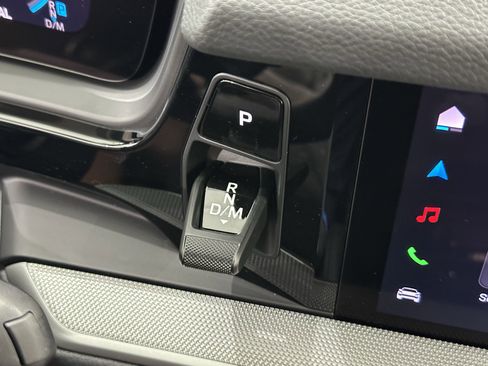 New 2025 Porsche Cayenne image 39