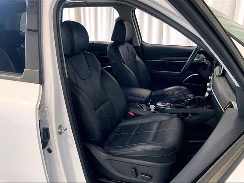 Used 2022 Kia Telluride EX w/ EX Premium Package AWD/4WD image 16