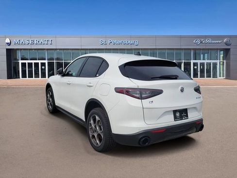 New 2025 Alfa Romeo Stelvio Sprint image 3