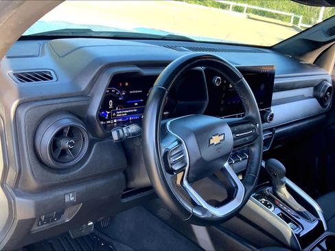 Used 2025 Chevrolet Colorado W/T w/ WT Custom Package image 17