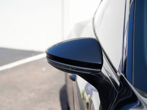 Used 2022 Audi e-tron GT Premium Plus image 9